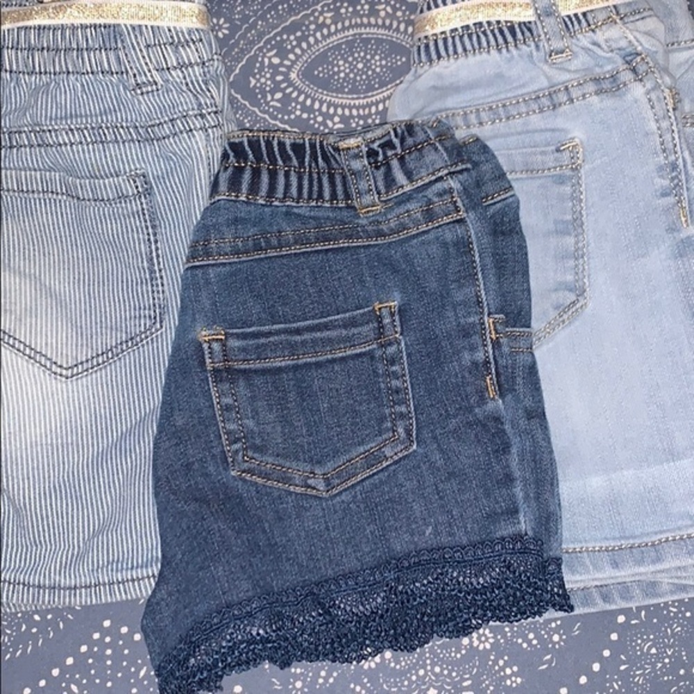 3 pairs of shorts